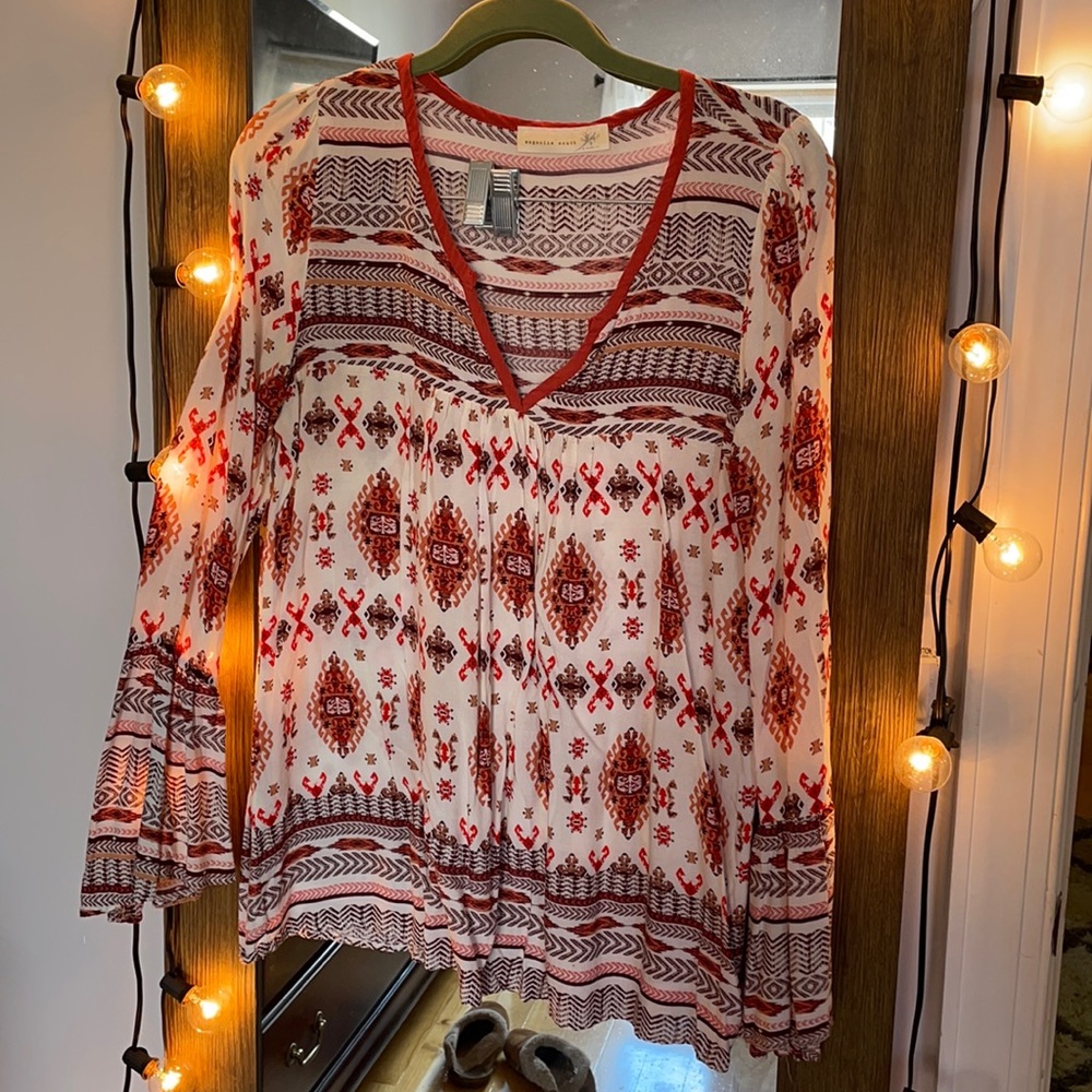 Long sleeved summer blouse